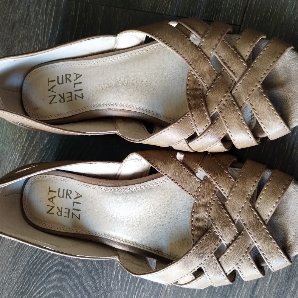 Naturalizer Women's Brown Woven Flats - Picture 4 of 6